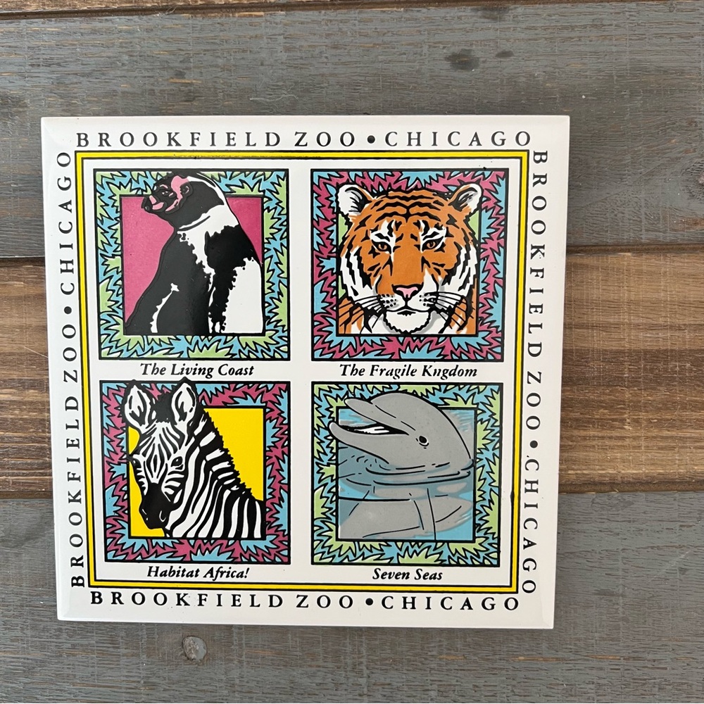 Vintage Brookfield Zoo Chicago wall tile / trivet
